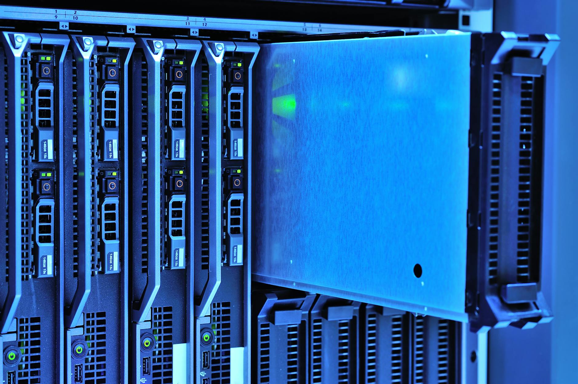 Cloud storage cho người Việt 2026 — Google Drive, OneDrive, Proton Drive, iCloud